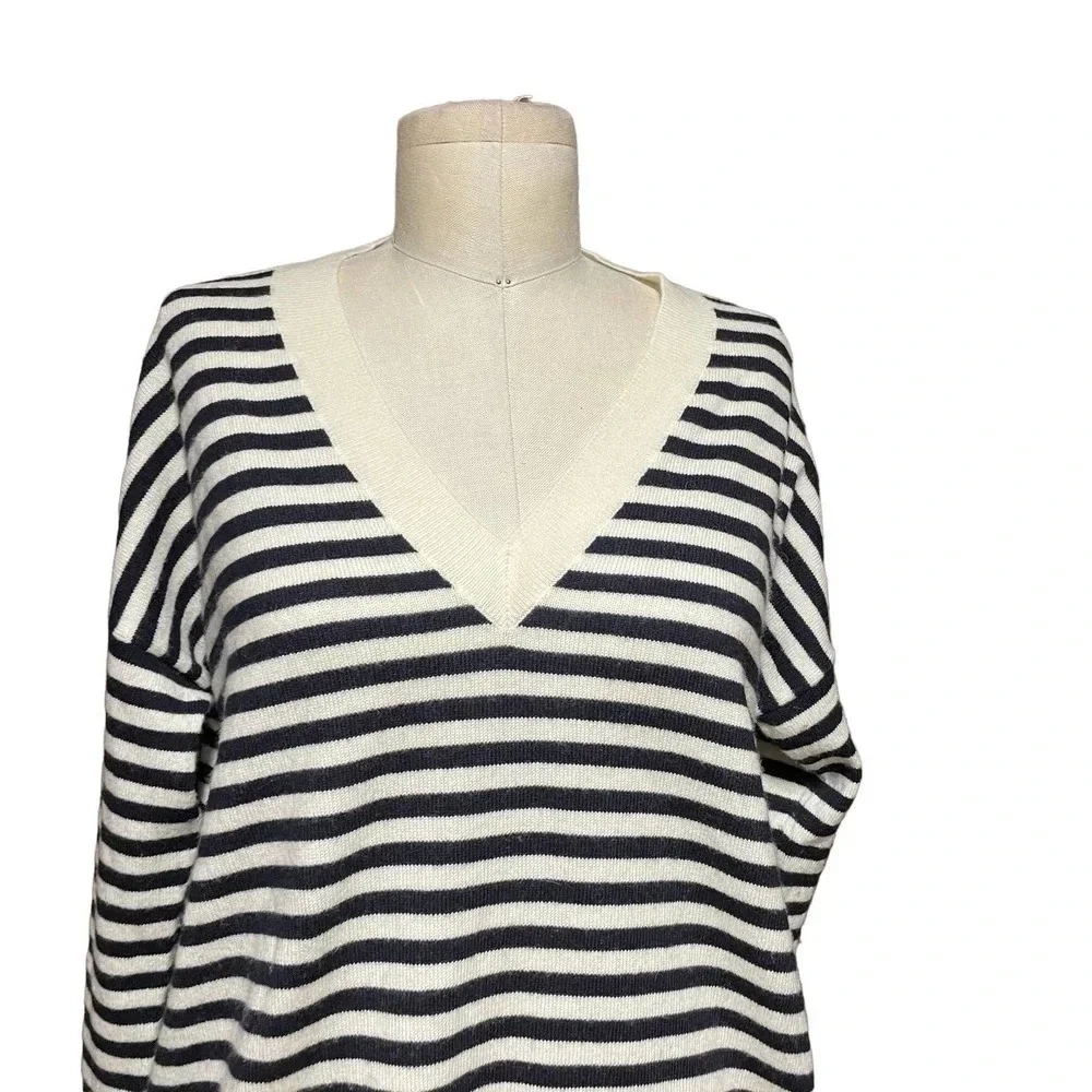 Chinti & Parker Navy Blue Cream‎ Stripe V-Neck Wool Cashmere Sweater Size Medium